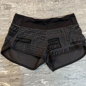 Lululemon 2.5” shorts